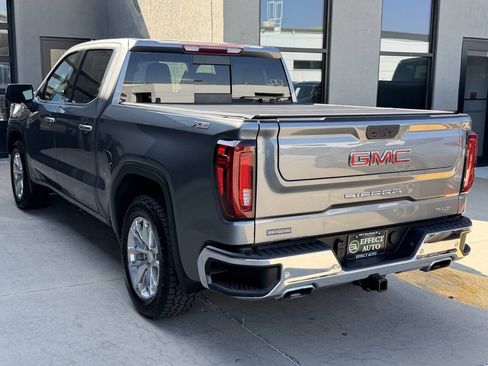 Used 2022 GMC Sierra 1500 SLT w/ SLT Premium Plus Package AWD/4WD image 8