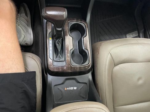 Used 2019 GMC Canyon SLT w/ Driver Alert Package image 38