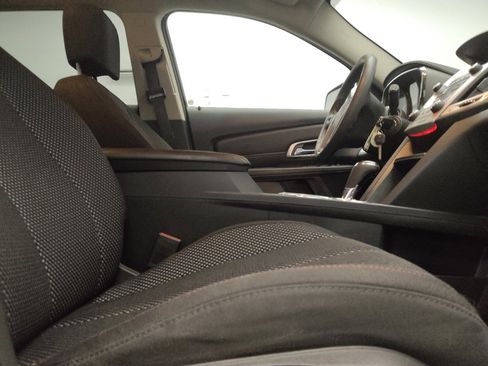 Used 2017 GMC Terrain SLE FWD image 21