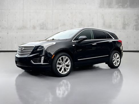 Used 2019 Cadillac XT5 Premium Luxury w/ LPO, Radiant Package image 3