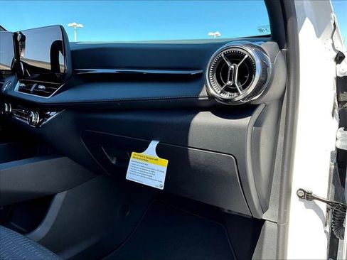 New 2026 Chevrolet Equinox LT image 27