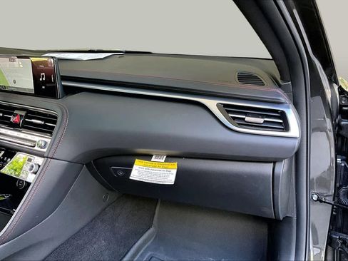 Used 2025 Genesis G70 2.5T w/ Sport Prestige Package RWD image 19