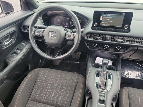 Used 2024 Honda HR-V Sport image 12