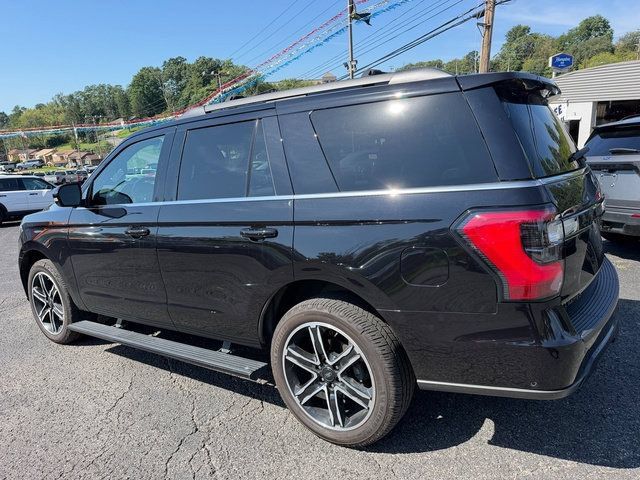 Used 2021 Ford Expedition Limited AWD/4WD image 4
