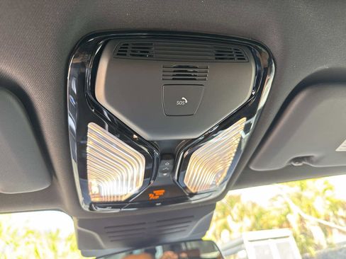 New 2026 BMW X5 sDrive40i w/ M Sport Package image 28