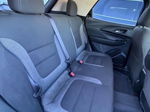 Used 2021 Chevrolet TrailBlazer LT w/ Sun and Liftgate Package image 18