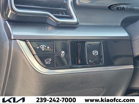 Certified 2025 Kia Sportage EX w/ Premium Package FWD image 24