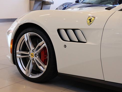 Certified 2018 Ferrari GTC4Lusso V12 image 70