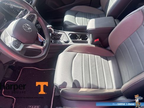 Used 2023 Volkswagen Taos SEL image 13