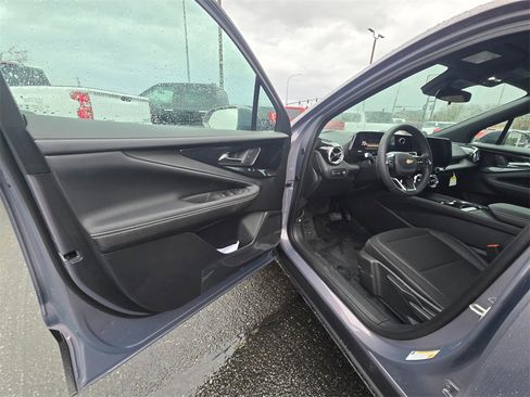 New 2026 Chevrolet Blazer EV LT image 15