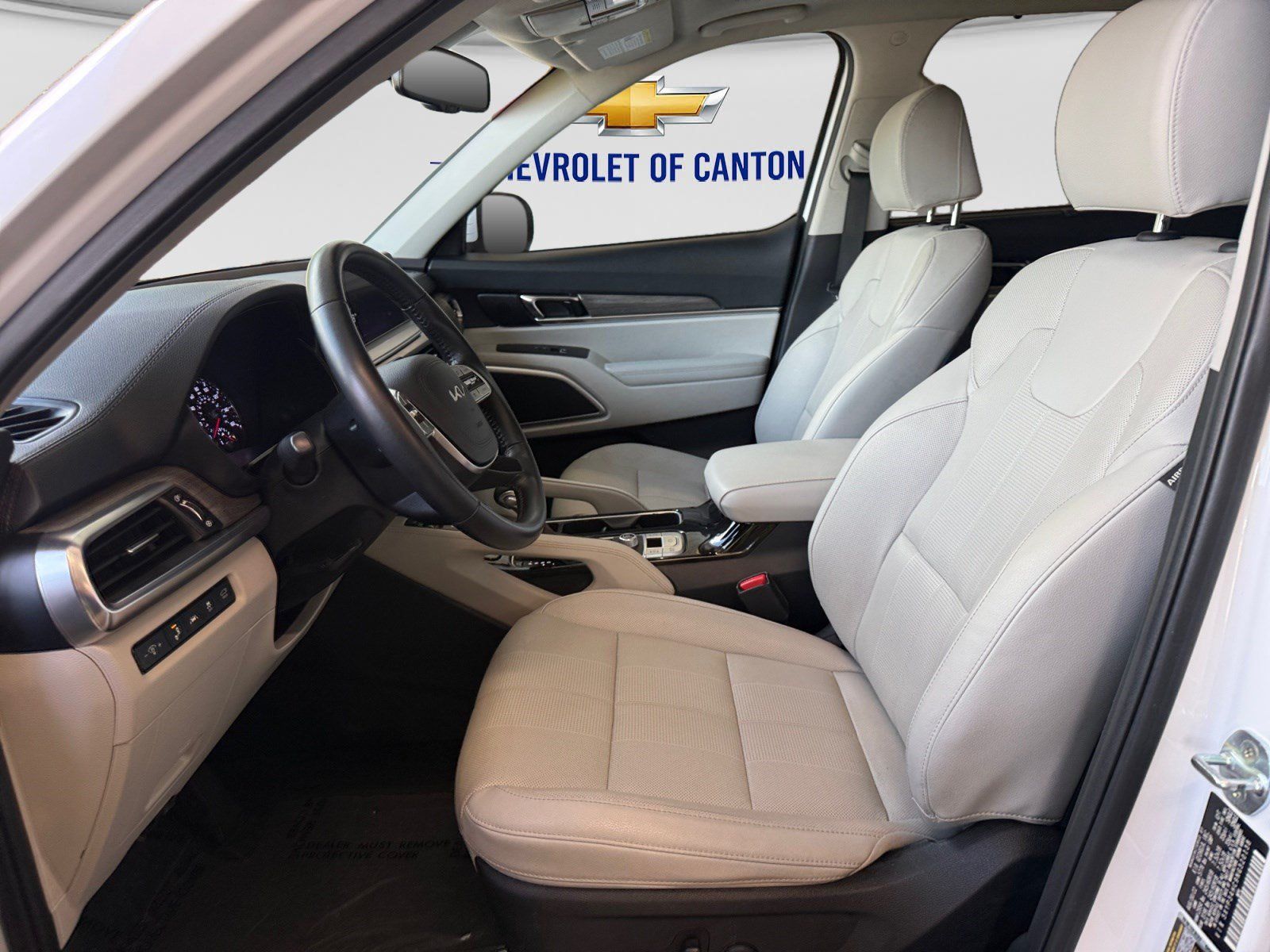 Used 2022 Kia Telluride EX FWD image 9