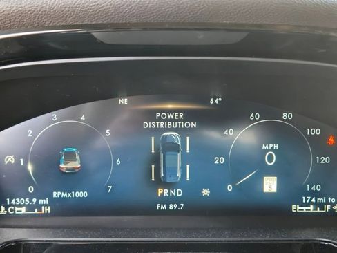 Used 2023 Lincoln Corsair Standard w/ Equipment Group 101A image 10