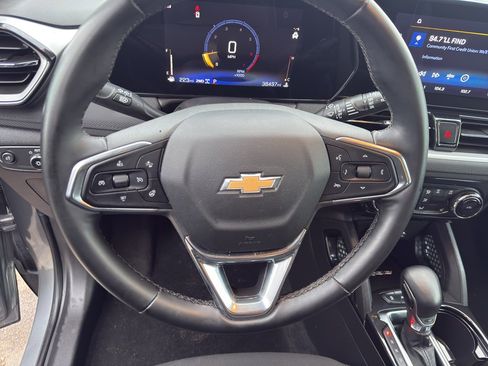 Used 2024 Chevrolet TrailBlazer LT w/ Convenience Package image 17