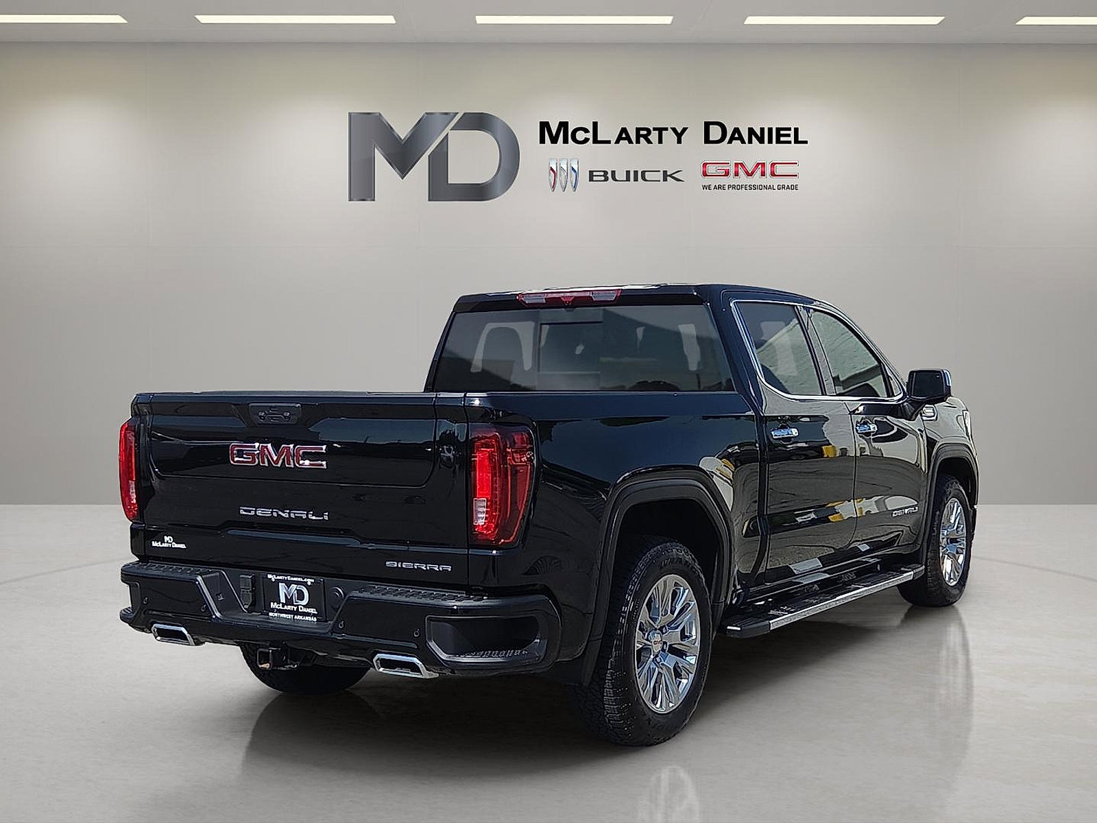 Used 2026 GMC Sierra 1500 Denali AWD/4WD image 14