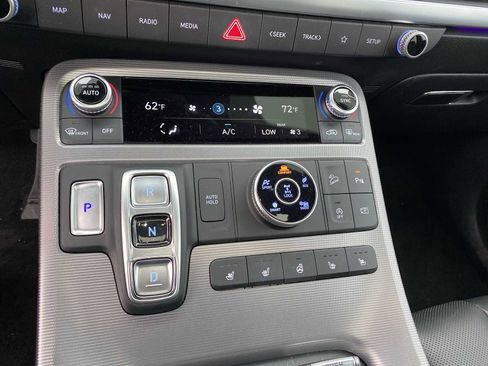 Certified 2024 Hyundai Palisade Calligraphy image 18