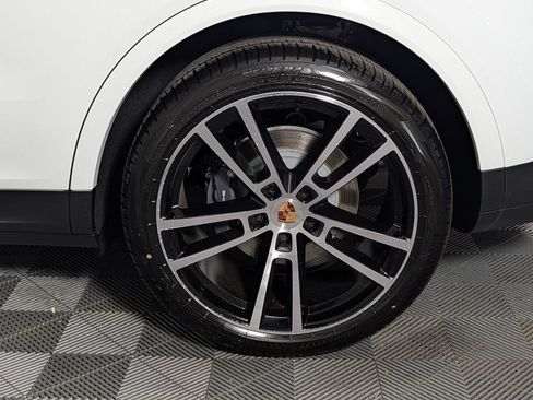 New 2026 Porsche Cayenne AWD/4WD image 12