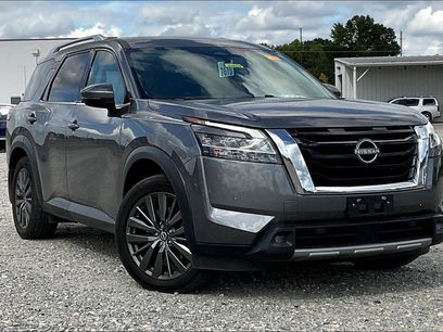Used 2022 Nissan Pathfinder SL w/ SL Premium Package