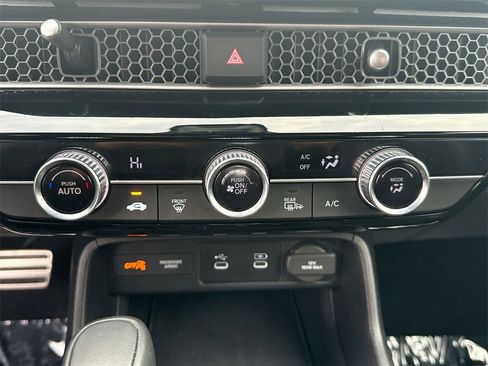Used 2025 Honda Civic Sport image 16