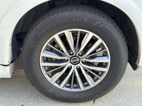 Used 2023 Nissan Armada SL image 4