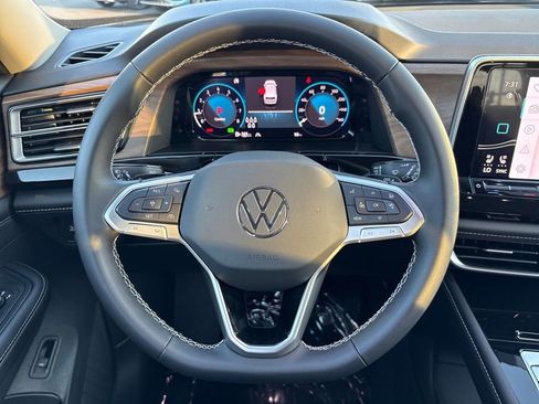 New 2026 Volkswagen Atlas SE image 14