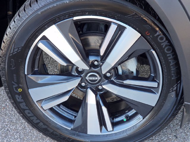Used 2023 Nissan Rogue SL w/ SL Premium Package AWD/4WD image 23
