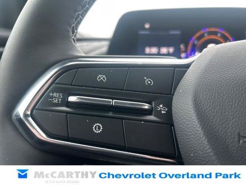 New 2026 Chevrolet Traverse LT image 9