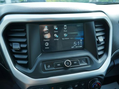 Used 2019 GMC Acadia SLE FWD image 28