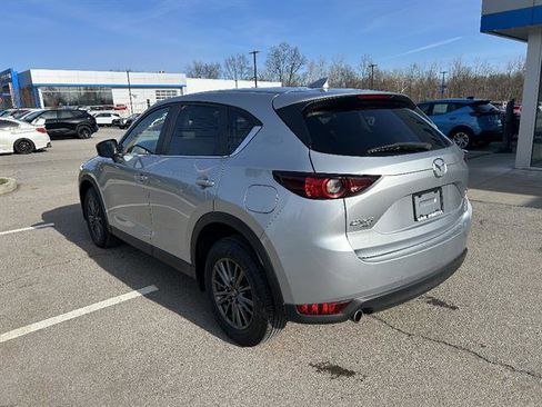 Used 2017 MAZDA CX-5 Touring w/ Preferred Equipment Package image 3
