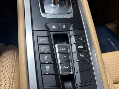 Used 2012 Porsche 911 Carrera S RWD image 19