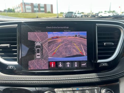 Used 2023 Chrysler Pacifica Limited w/ Uconnect Theater Family Group AWD/4WD image 19