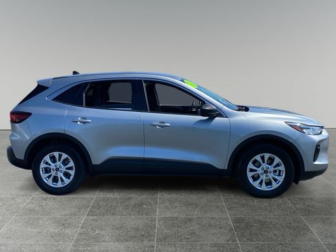Used 2024 Ford Escape Active FWD image 6