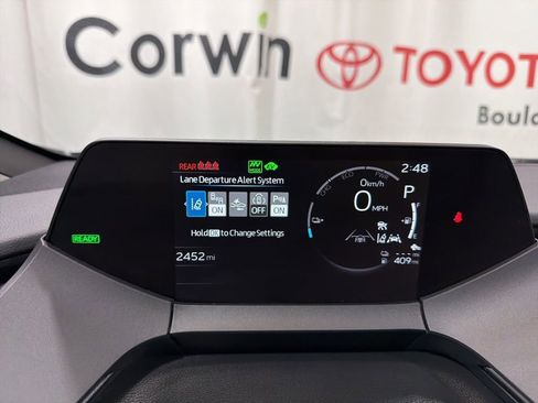 Used 2026 Toyota Prius Plug-In Hybrid image 25