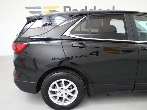 Used 2023 Chevrolet Equinox LT AWD/4WD image 10