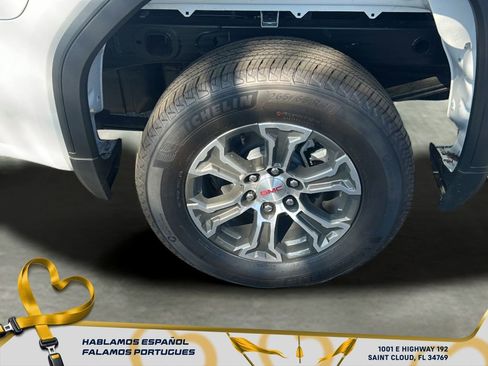 New 2026 GMC Sierra 1500 SLE image 11