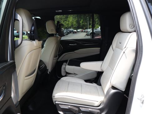 Used 2022 Cadillac Escalade ESV Sport w/ Touring Package AWD/4WD image 47
