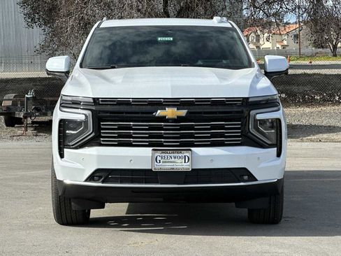 New 2026 Chevrolet Suburban High Country image 9