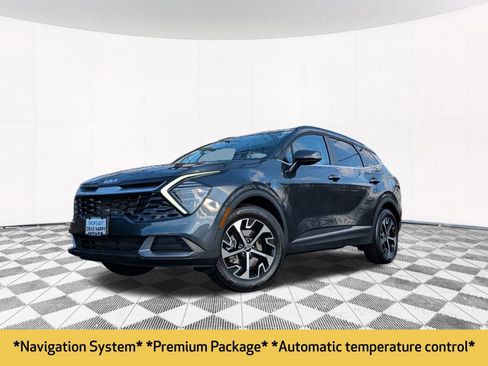 Used 2025 Kia Sportage EX w/ Premium Package AWD/4WD image 2