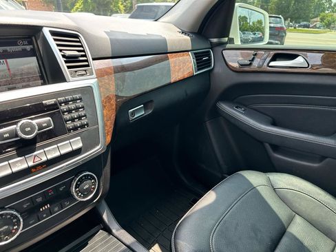 Used 2014 Mercedes-Benz ML 350 4MATIC w/ Premium 1 Package image 15