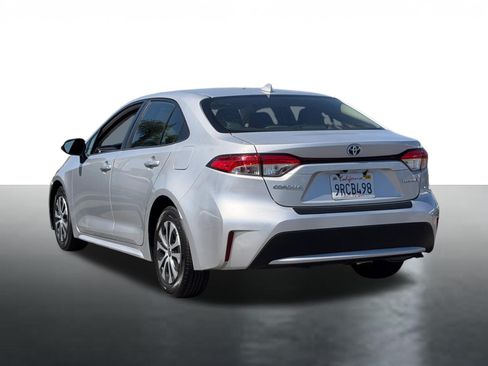 Used 2022 Toyota Corolla LE w/ Carpet Mat Package (TMS) FWD image 6