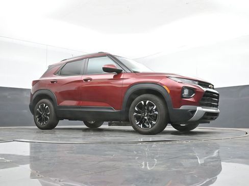 Used 2023 Chevrolet TrailBlazer LT image 42