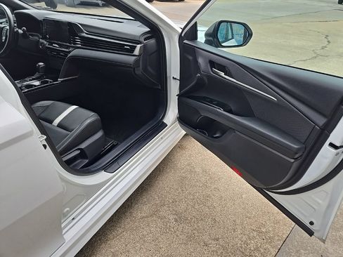 Used 2025 Toyota Camry SE FWD image 68