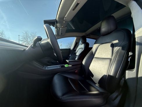 Used 2021 Tesla Model 3 Long Range image 10