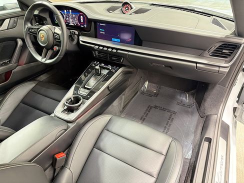 Used 2025 Porsche 911 Carrera image 14