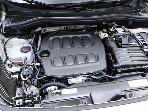 New 2026 Volkswagen Tiguan SE R-Line image 28