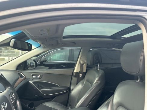 Used 2018 Hyundai Santa Fe Limited AWD/4WD image 9