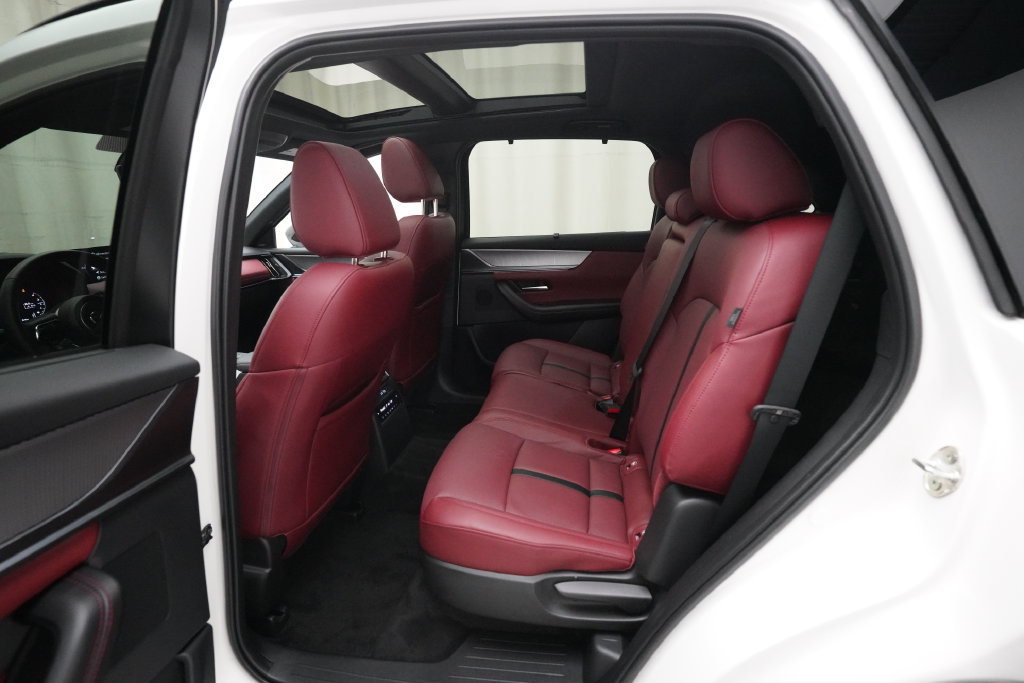 Certified 2026 MAZDA CX-70 3.3 Turbo S w/ Premium Package AWD/4WD image 16