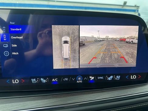 New 2026 Chevrolet Suburban Premier AWD/4WD image 27