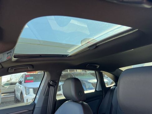 Used 2025 Volkswagen Jetta GLI Autobahn image 8