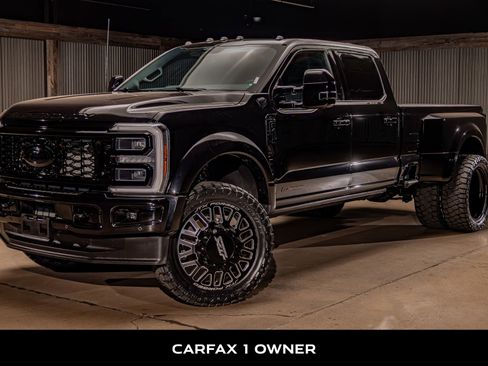 Used 2025 Ford F450 Platinum w/ FX4 Off-Road Package image 5