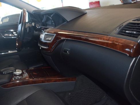 Used 2011 Mercedes-Benz S 550 image 13